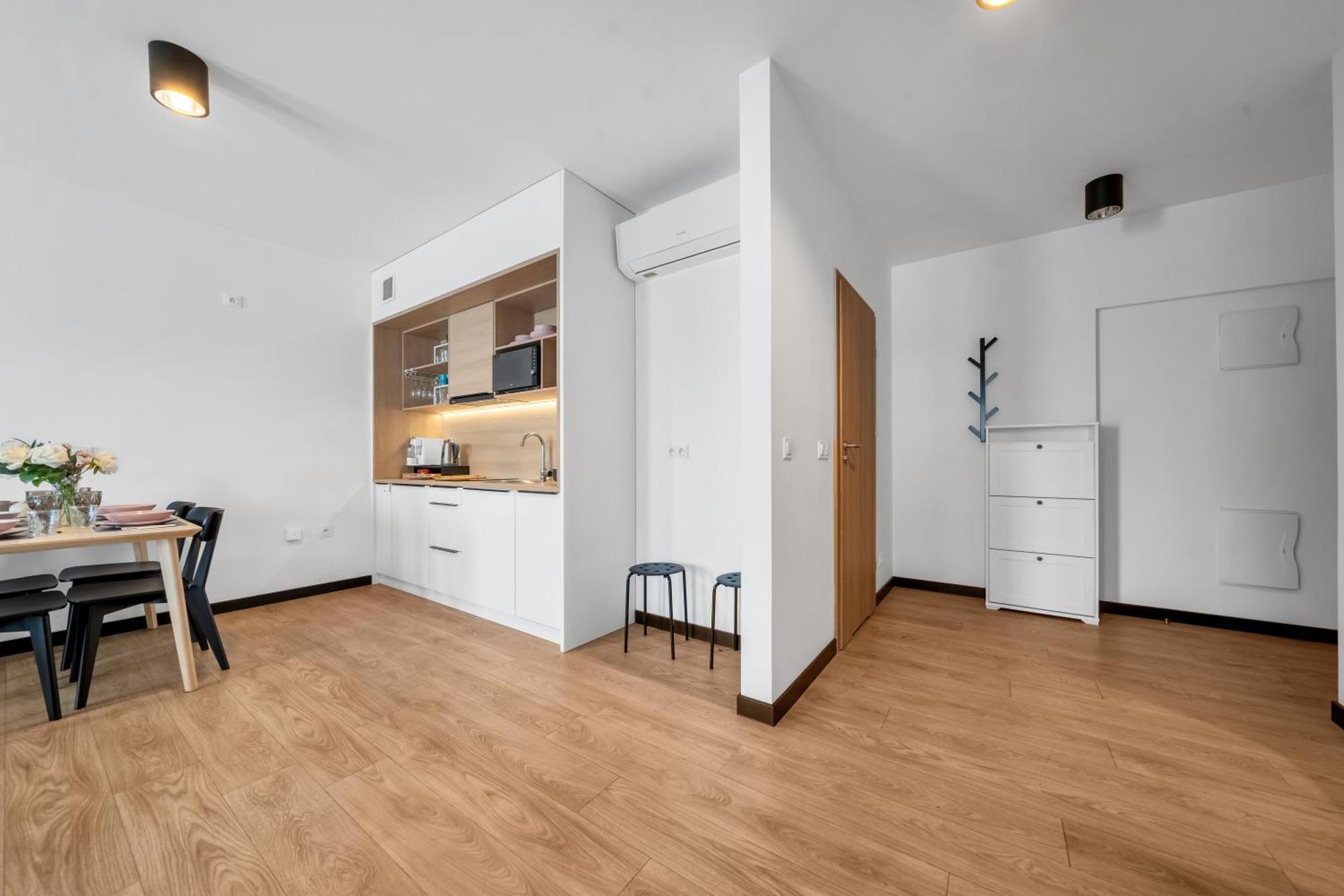 Stadion - 50m2, Parking, View - By Rentujemy Apartment